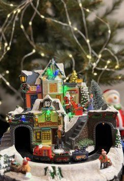 Magic Village LED-сцена &laquo;Двоповерховий вокзал&raquo; 24&times;25 см LED2425V фото