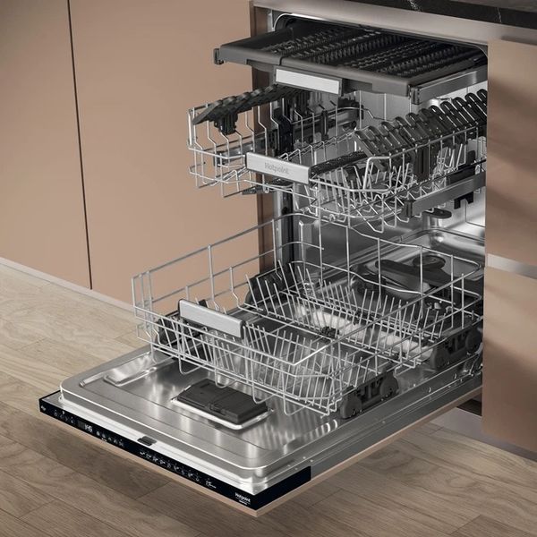 Вбудована посудомийна машина Hotpoint HM7 42 L HM7 42 L фото